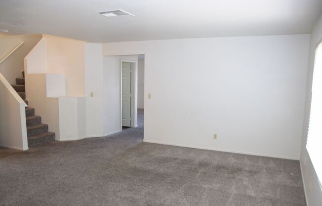 NORTHWEST - 2 STORY HOME - 4 BEDROOMS