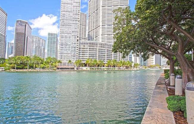 1 bed, 2 baths, 878 sqft, $3,500, Unit 801 Brickell Key Blvd # 907