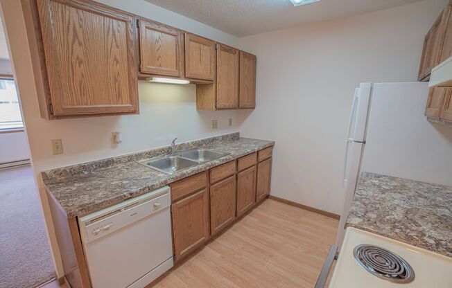 2 beds, 1 bath, 850 sqft, $750, Unit 4330-203