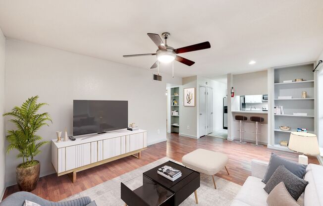 2 beds, 2 baths, 930 sqft, $1,321, Unit 107