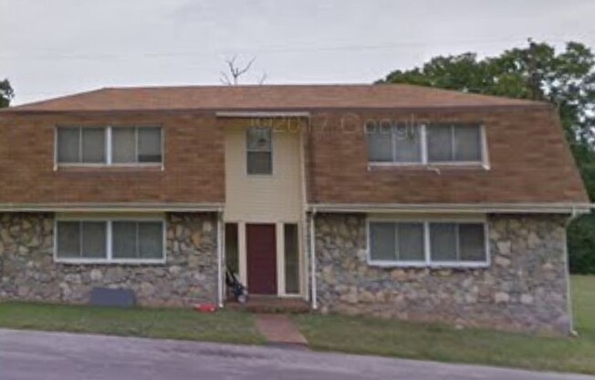 2 Bedroom in Historical Gallatin!