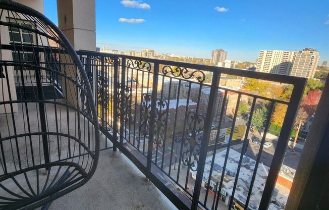 1 bed, 1 bath, $2,100, Unit # 10