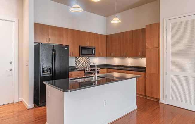 Stunning 2-bedroom, 2-bathroom condo located in the heart of Atlanta, between Buckhead and Midtown @ Sidney Marcus and Piedmont.