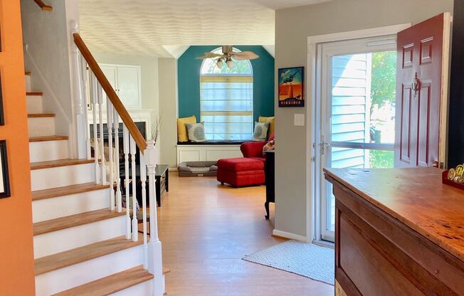 3BD/2.5BA Home in Chicks Beach with Garage & Private Back yard!
