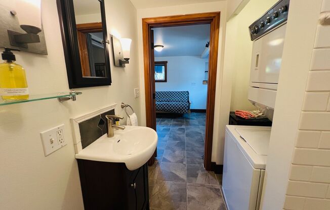 Studio, 1 bath, $1,895