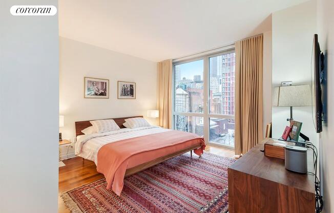 39 E 29 ST