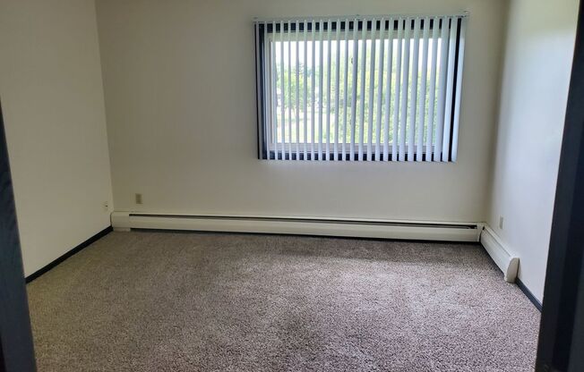 1 bed, 1 bath, 750 sqft, $1,000, Unit 7700-307