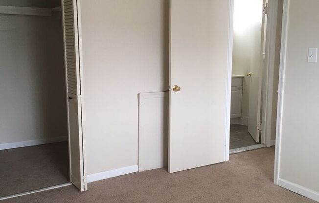 1 bed, 1 bath, 725 sqft, $1,245, Unit E10