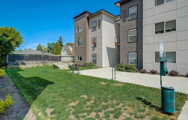 1 bed, 1 bath, 576 sqft, $1,430, Unit 4-101