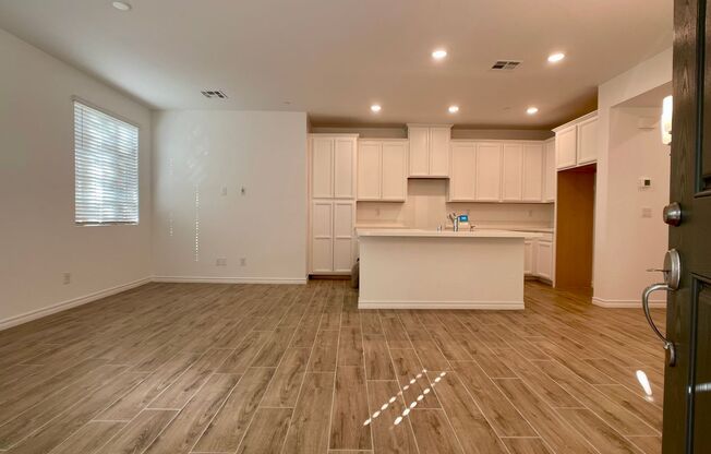 LOVELY TOWNHOUSE FOR RENT - GATED 3 BED 3 BATH + 2 CAR GARAGE w/ LOFT