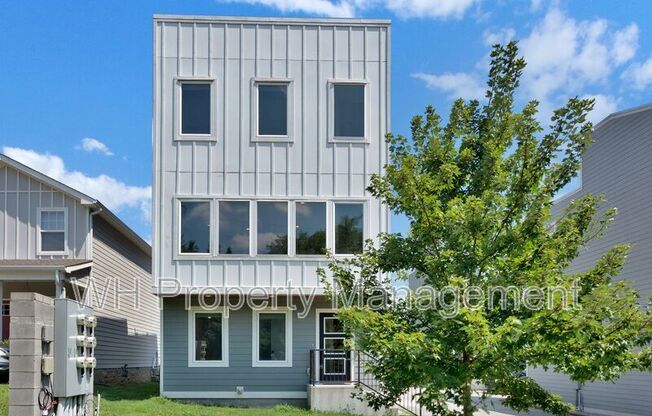 1021 ELVIRA AVE