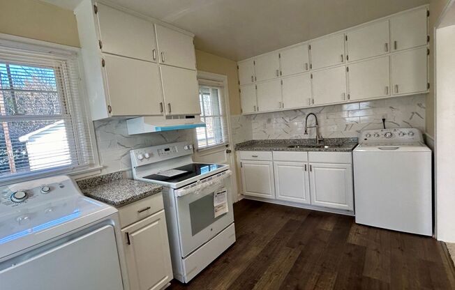 Updated 3BR/1BA in Greensboro near Revolution Mill