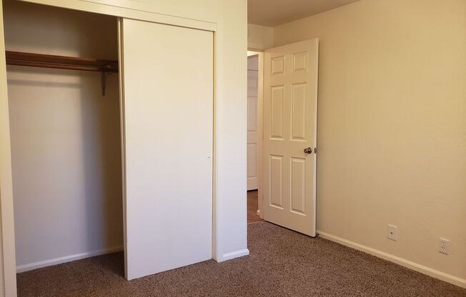 2 beds, 1 bath, $1,495