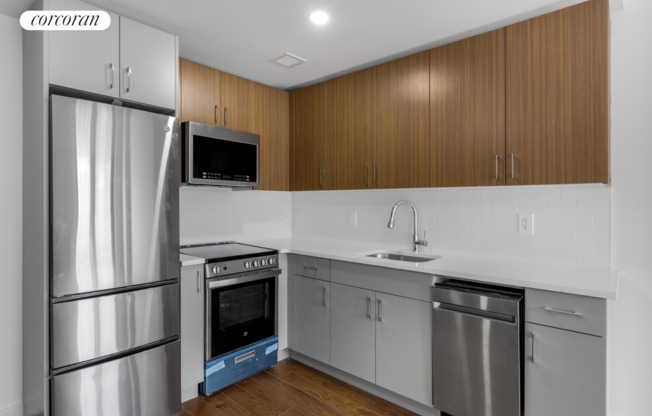 2 beds, 2 baths, $3,100, Unit 4L