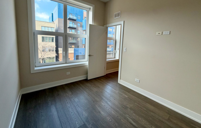 2 beds, 1 bath, 750 sqft, $2,695, Unit 12