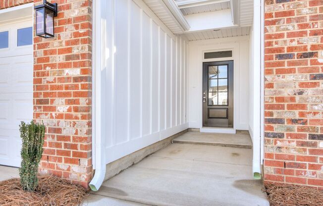 Brand New Home - 4 Bed 3 Bath