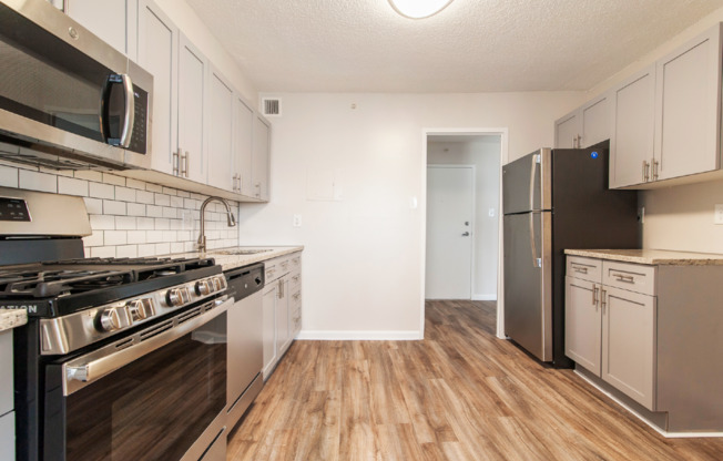 1 bed, 1 bath, 800 sqft, $1,644, Unit C-C1713