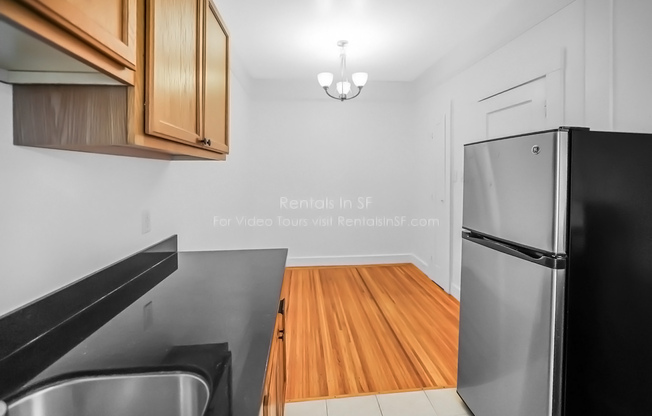 2245 LARKIN