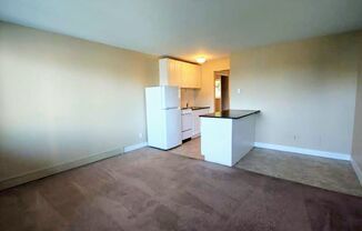 2484 Dexter Ave N