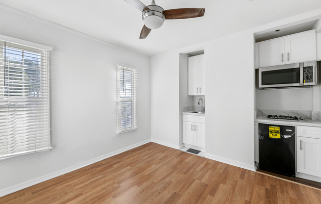 5371 LOUIS PL