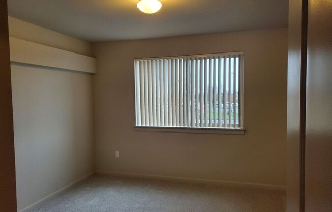 3 beds, 2 baths, 1,210 sqft, $2,550, Unit D-131