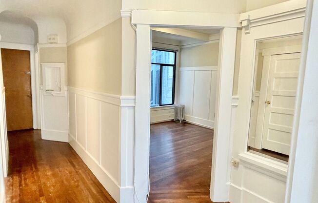 Beautifully Remodeled 2 BR/1 BA in Polk Gulch Neighborhood! Laundry!- PROGRESSIVE