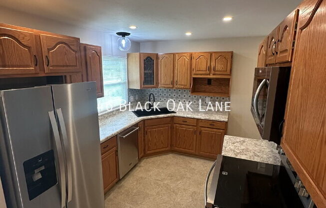 46 BLACK OAK LN