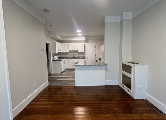 Studio, 1 bath, 500 sqft, $1,800, Unit 2