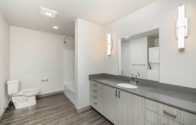 1 bed, 1 bath, $1,600, Unit Unit B216