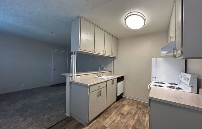 2114 H Street, Sacramento