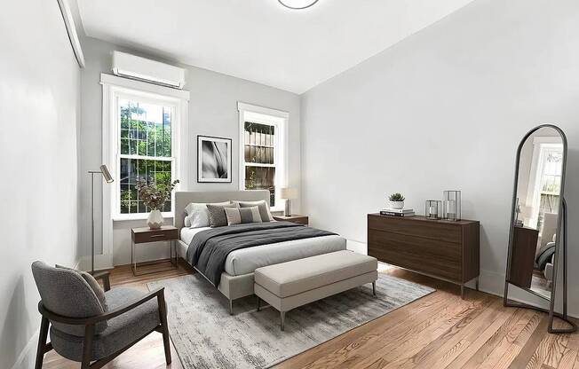 204 E 31 ST
