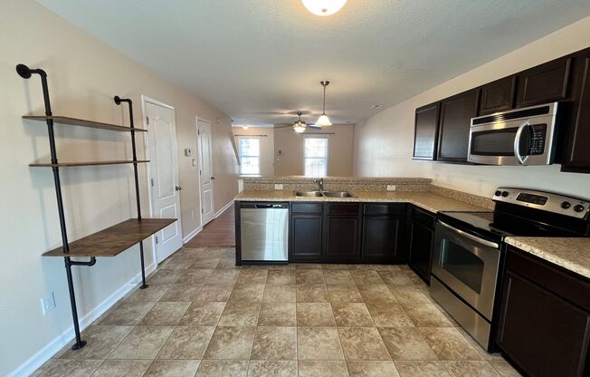 2 beds, 2.5 baths, $1,250