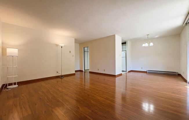 2 beds, 2 baths, $3,400, Unit # 209