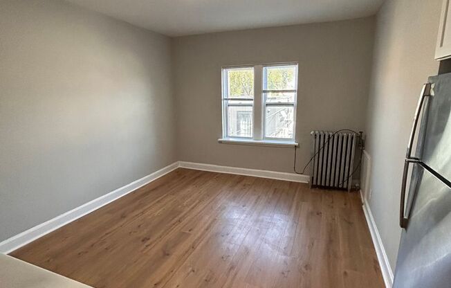 Lower East Side Milwaukee Studio and One bed Apartments- Flexible Lease Terms