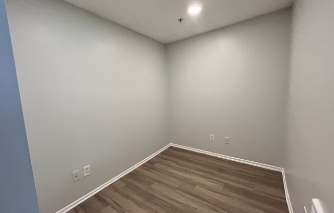 1 bed, 1 bath, 396 sqft, $1,948, Unit 106