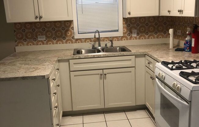 6742 W 63 ST