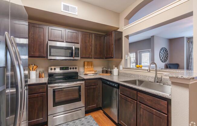 1 bed, 1 bath, 805 sqft, $1,504