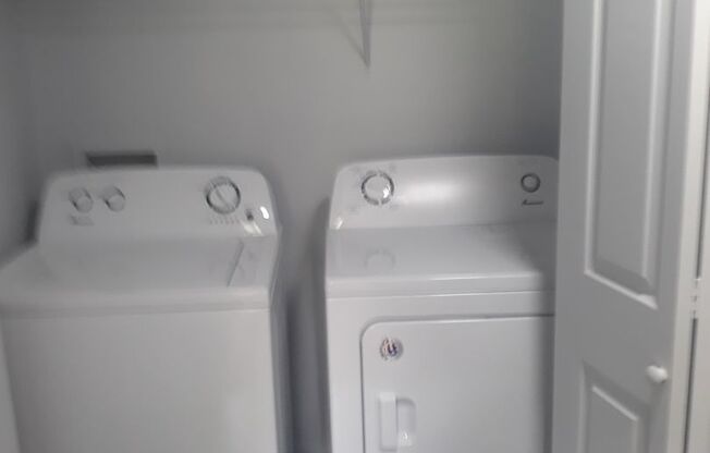 2 beds, 2 baths, 1,100 sqft, $1,295, Unit C-02