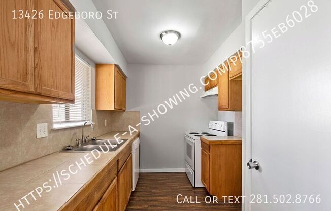13426 EDGEBORO ST