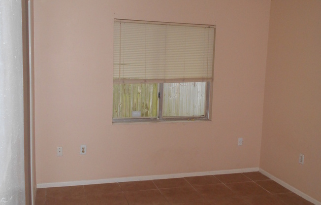 2 beds, 2 baths, $1,600