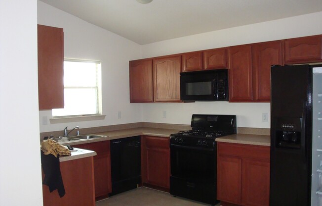 3 beds, 2 baths, $1,495