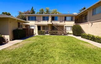 3727 Peacock Court