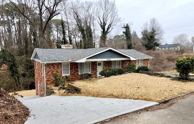 Updated 3 Bed, 2 Bath Ranch Home!!! ---- Great Backyard !!
