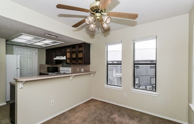 Amazing Round Rock Unit