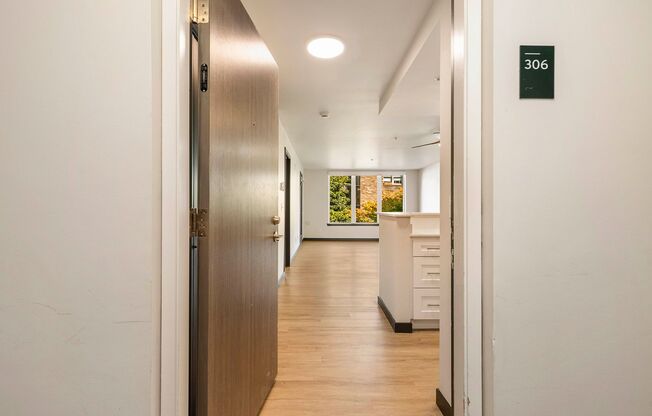 1 bed, 1 bath, 634 sqft, $2,345, Unit 306