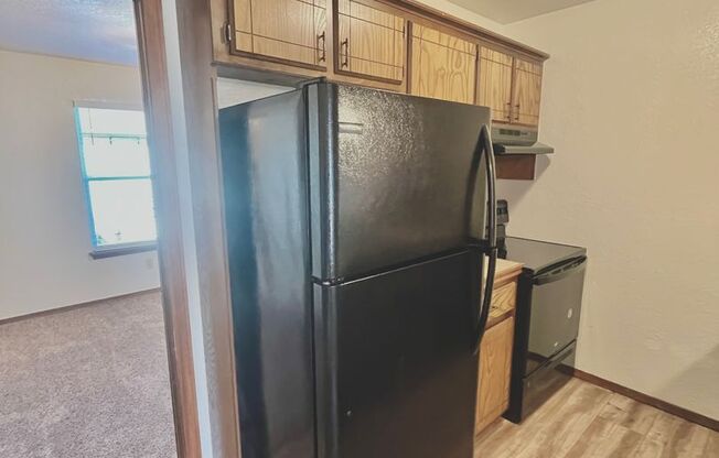 2 beds, 1 bath, 850 sqft, $850, Unit 7B