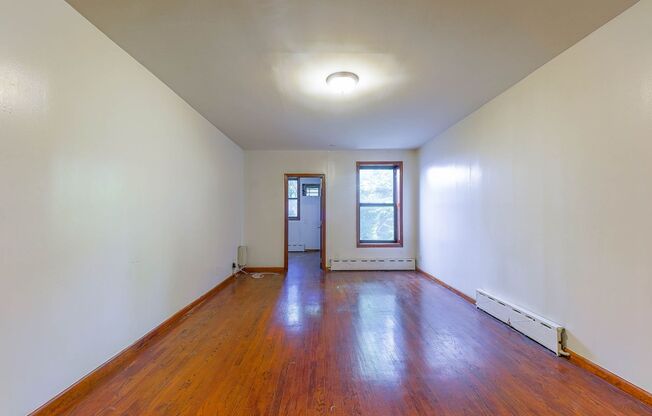 577 Warren LLC