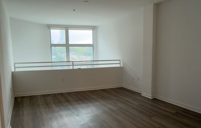 1 bed, 1.5 baths, 889 sqft, $2,710, Unit 461