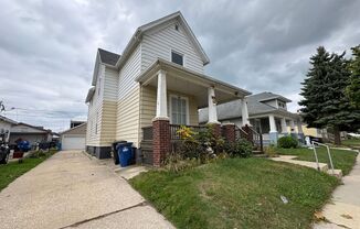 Wisconsin Street N - 1801