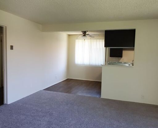 2 beds, 1 bath, 780 sqft, $2,200, Unit 35